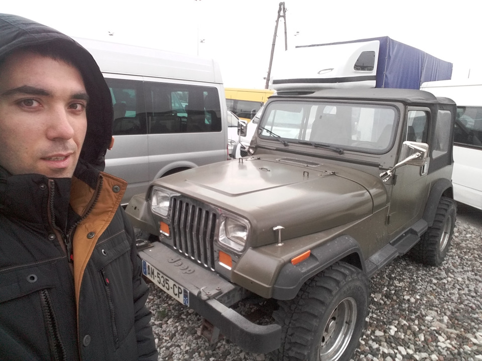 Авторинок у Варшаві 1