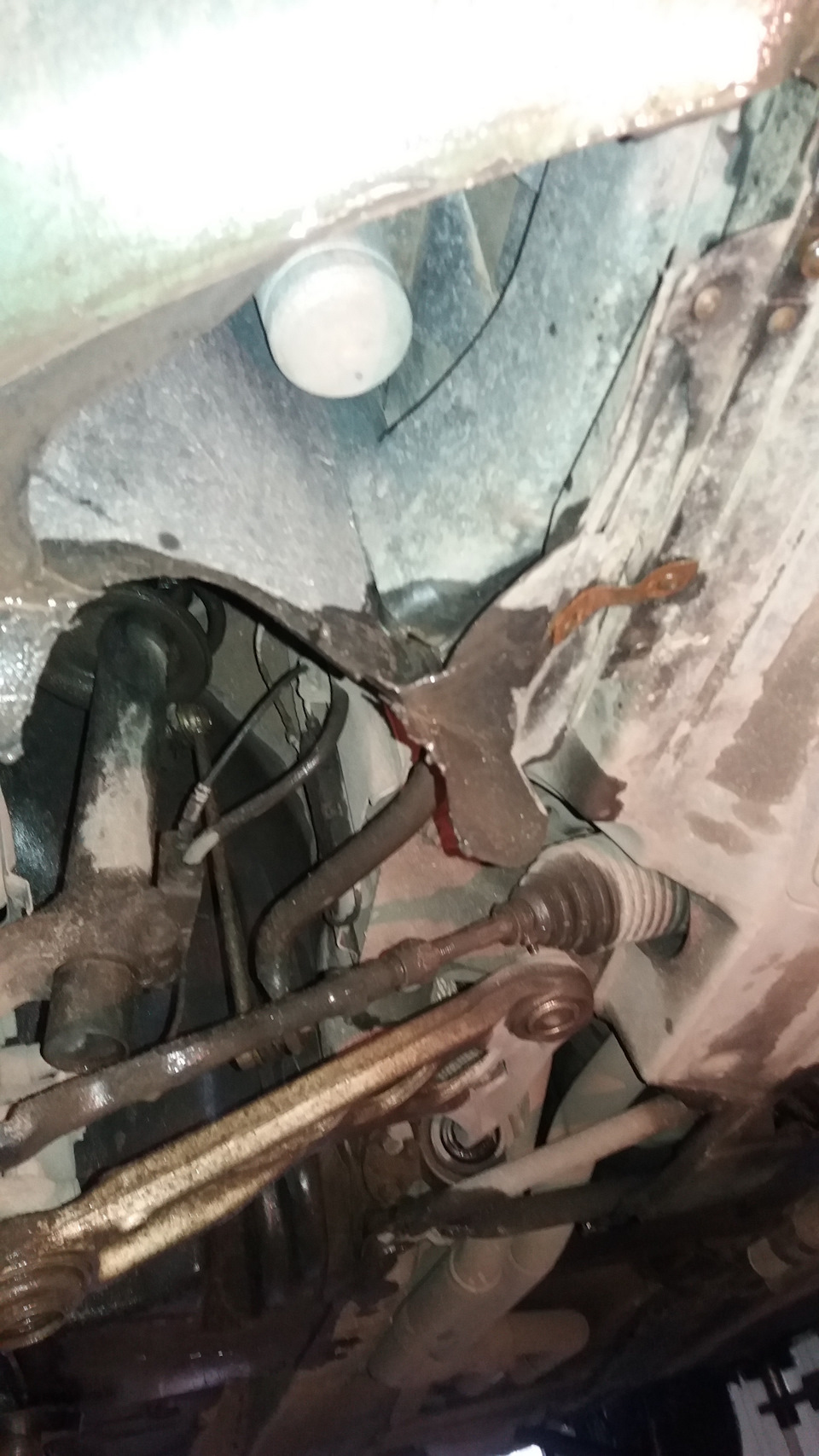 Зміна правого переднього підкрилка. 2