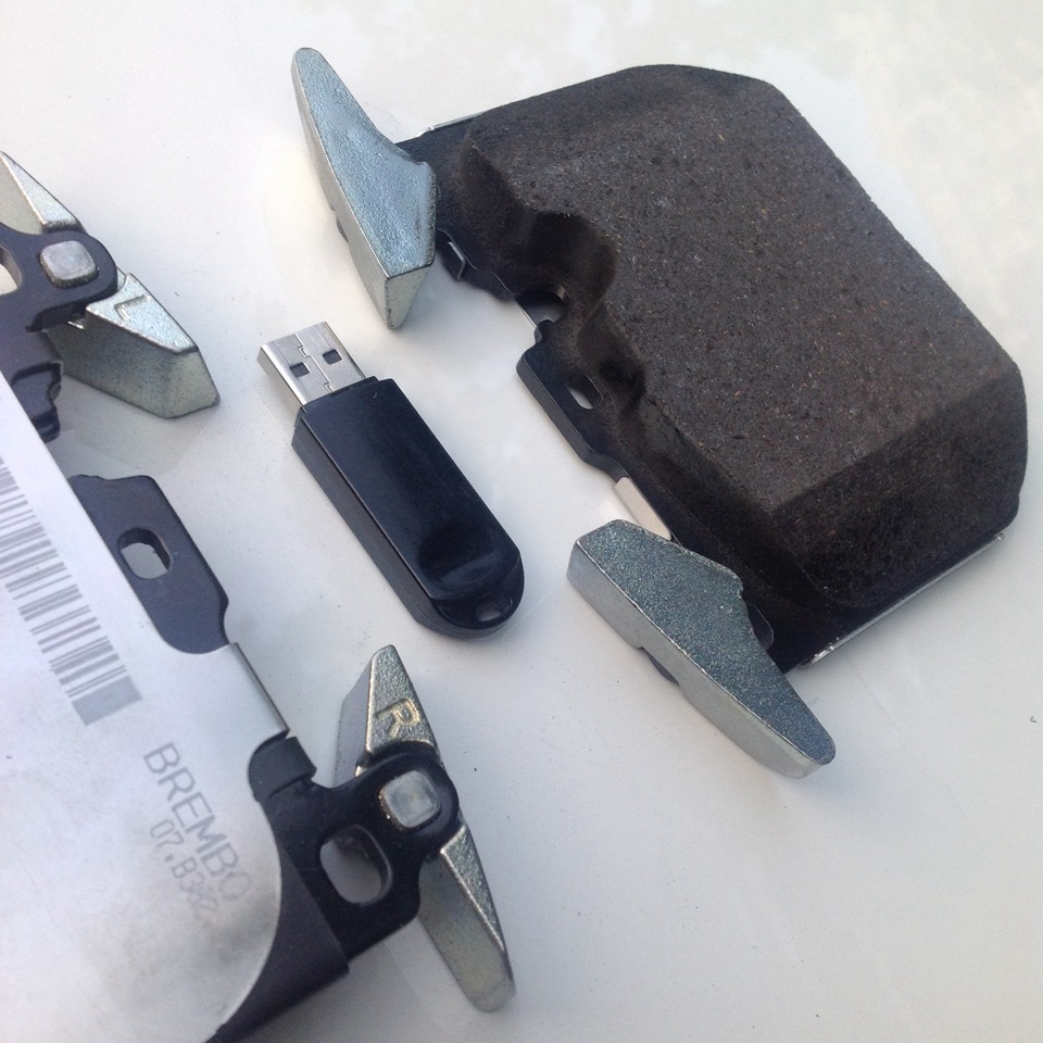 Заміна колодок та датчика 1