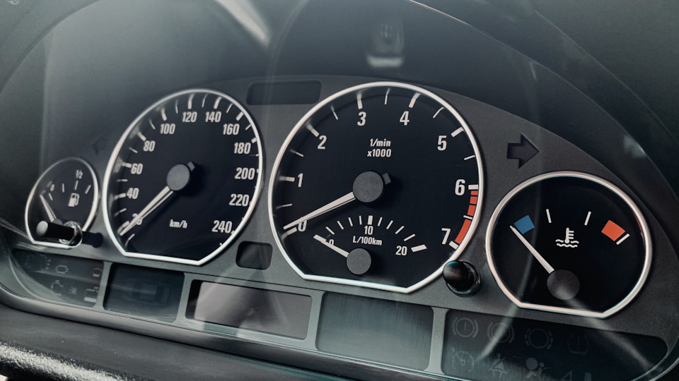 №20 Матові кільця в панель приладів. BMW E46. Тест приладки. 5