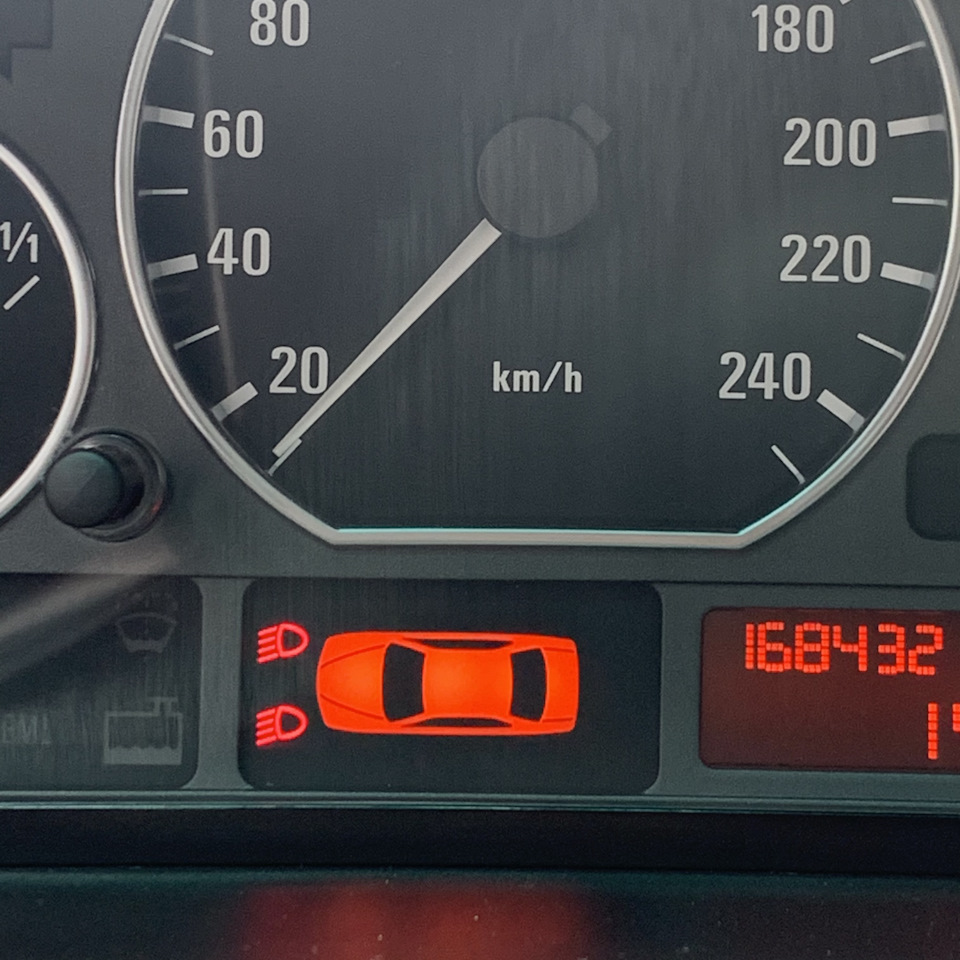 №21 Новий блок керування світлом. (БУС) BMW E46 3
