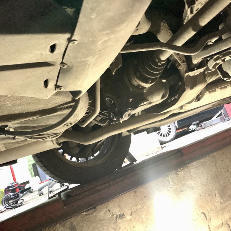 #61 Заміна мастила в редукторі BMW E46 318i M43 2
