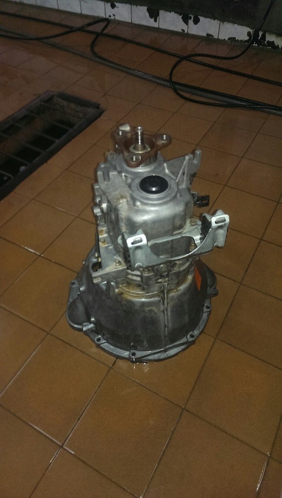 двигун Доукомплектую m60 2