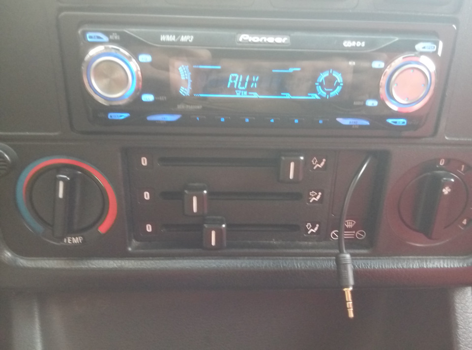Встановлення мафону Pioneer DEH p5800 та підключення AUX 4