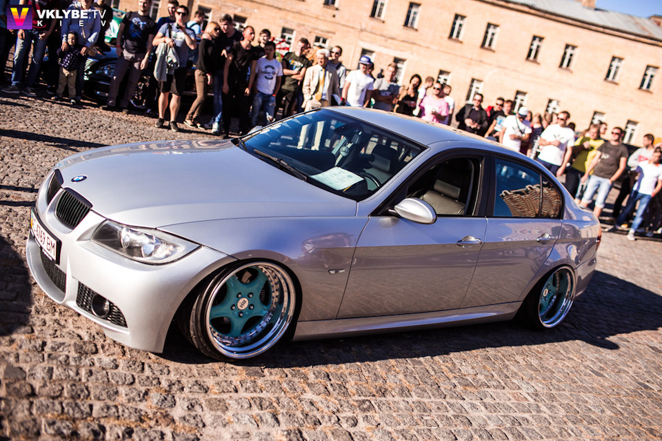 Low Independence 2016 5