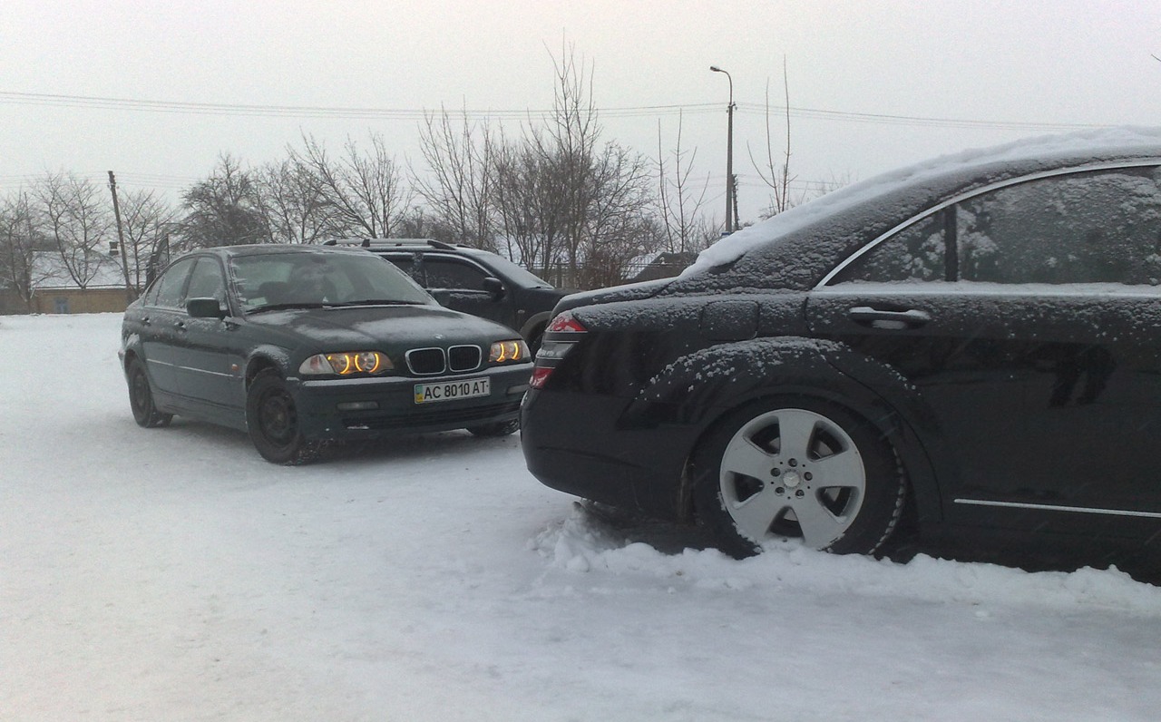 S221 vs E46 =), що повзає 1