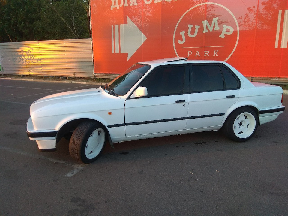 Летний лук BMW E30 2