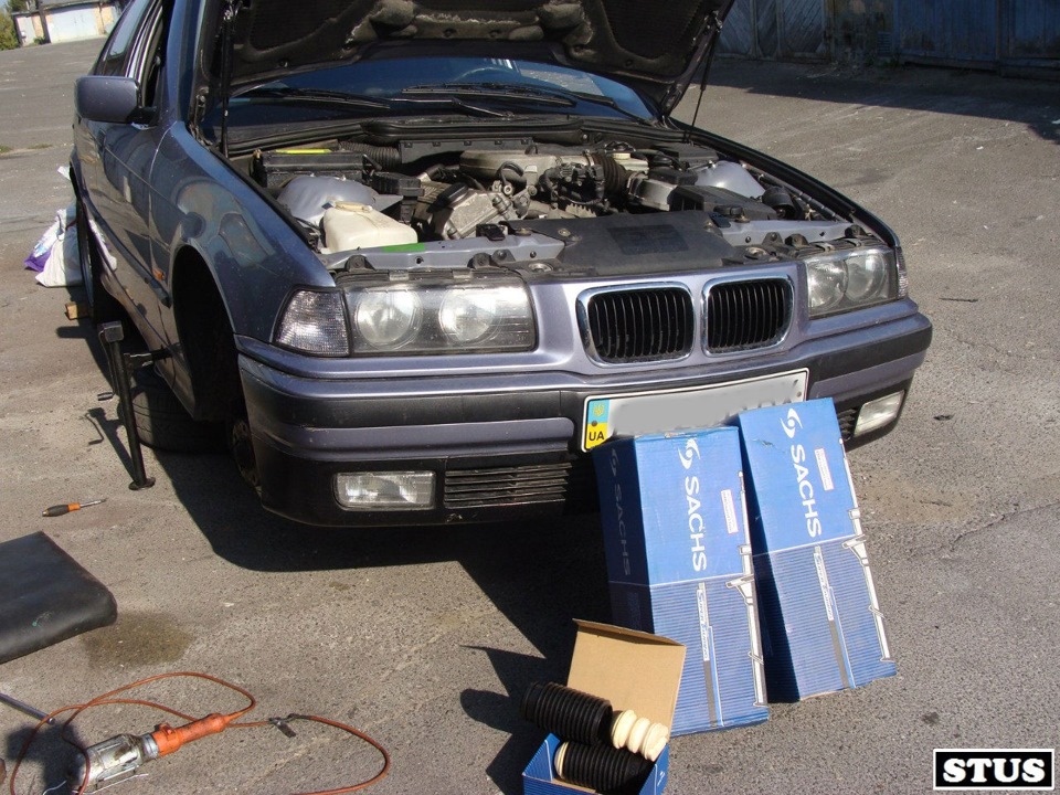 Заміна амортизаторів BMW E36 1