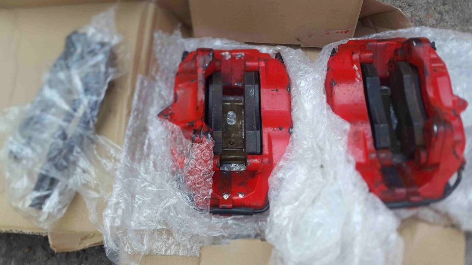 Що це за корч без BREMBO 3