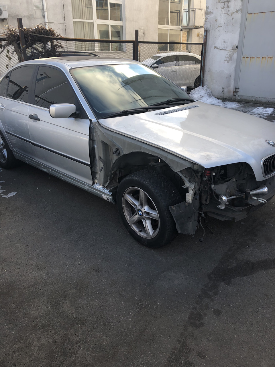 Півроку на сто і майже новий автомобіль е46 1