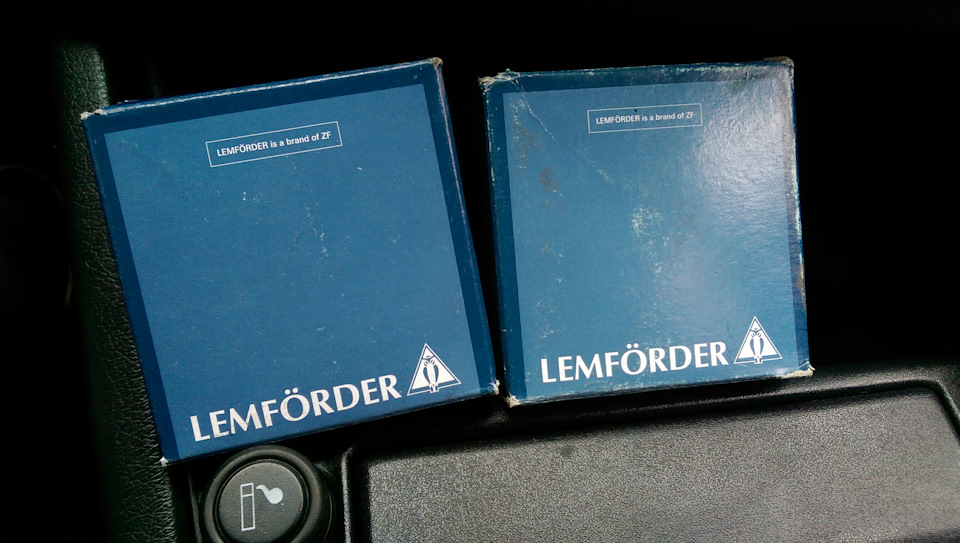 Сайлентблоки передніх важелів Lemforder 1