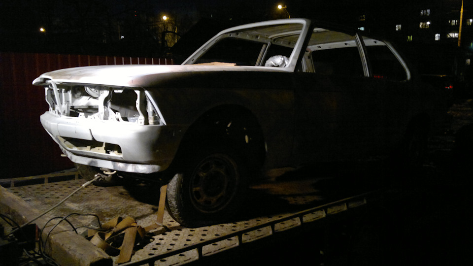 BMW 143 Kaschmir-metallic 3