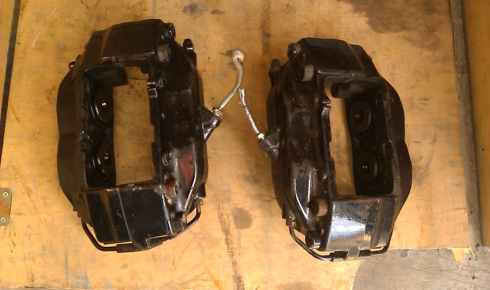 Супорта Brembo на BMW E30. 2
