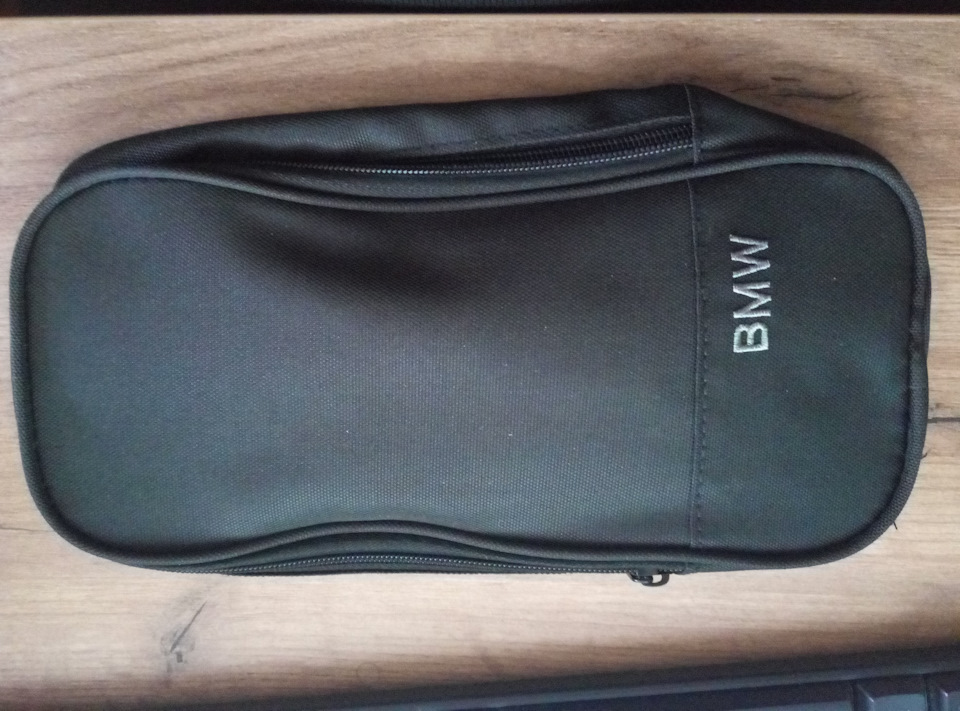 Чохол для літрової мастила від BMW 1
