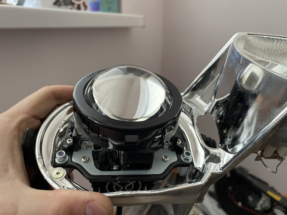 Заміна стандартного світла D2s на модулі Bi-Led Aozoom a3 max 2