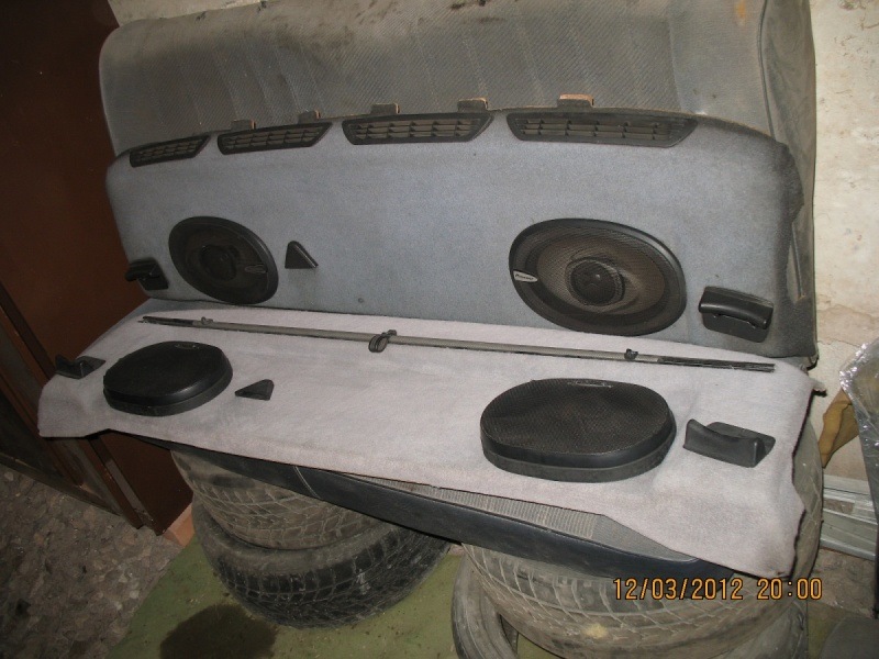 S415 Полиця з сонцезахисною шторкою 1