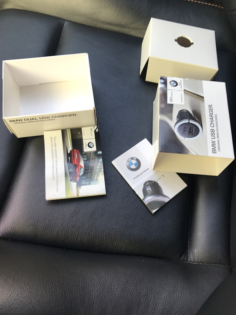 BMW USB CHARGER 4