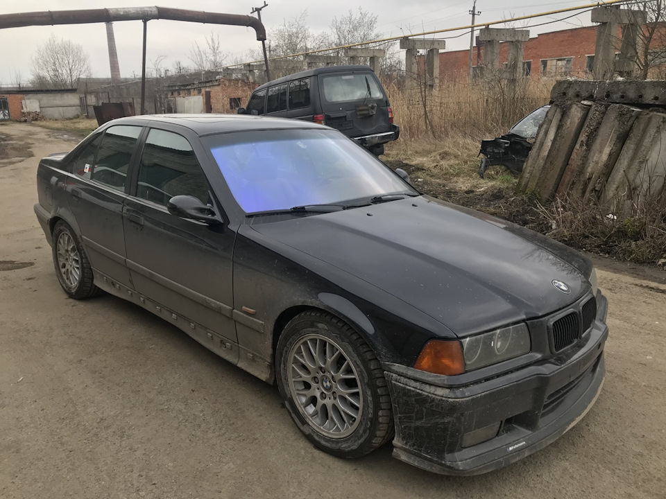 Скляний люк в е36 1