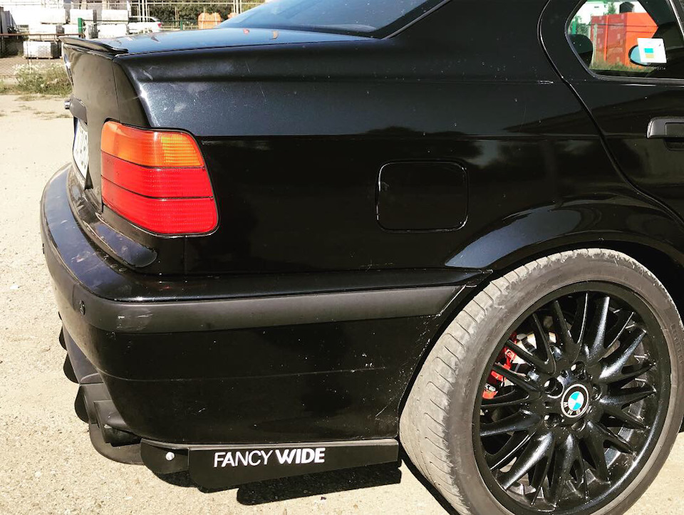 Задній дифузор е36 у стилі Fancywide 5