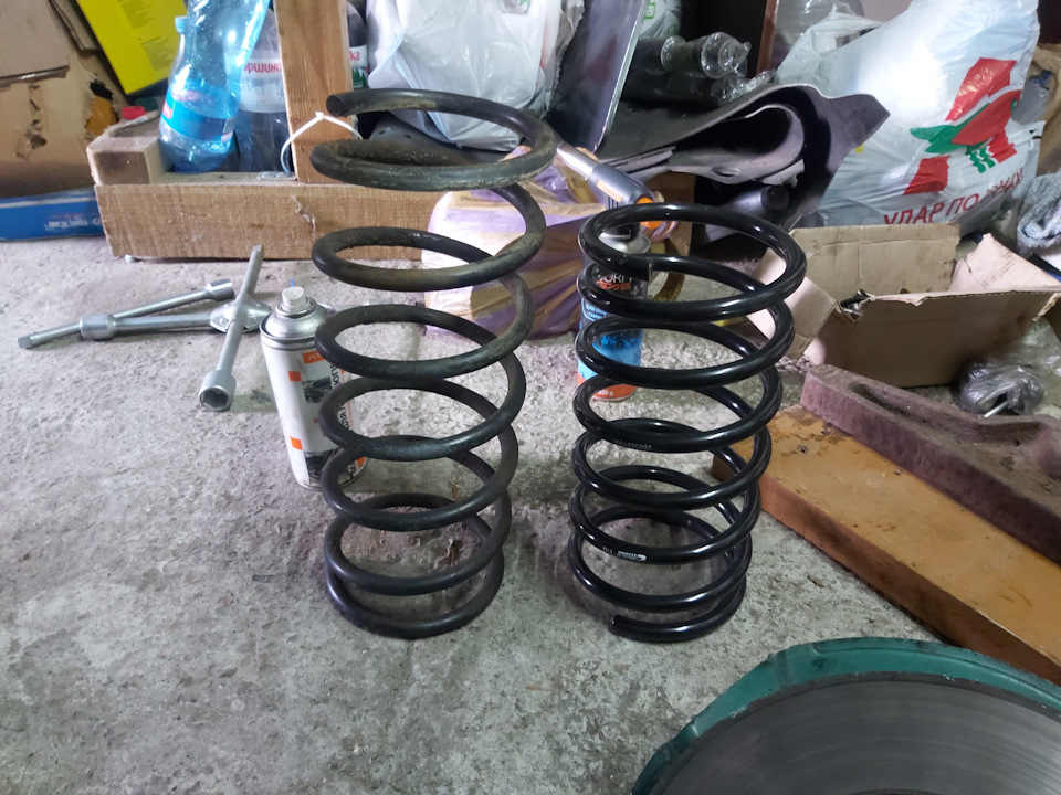 Встановив стійки Bilstein B6 та пружини Eibach pro kit спереду 3