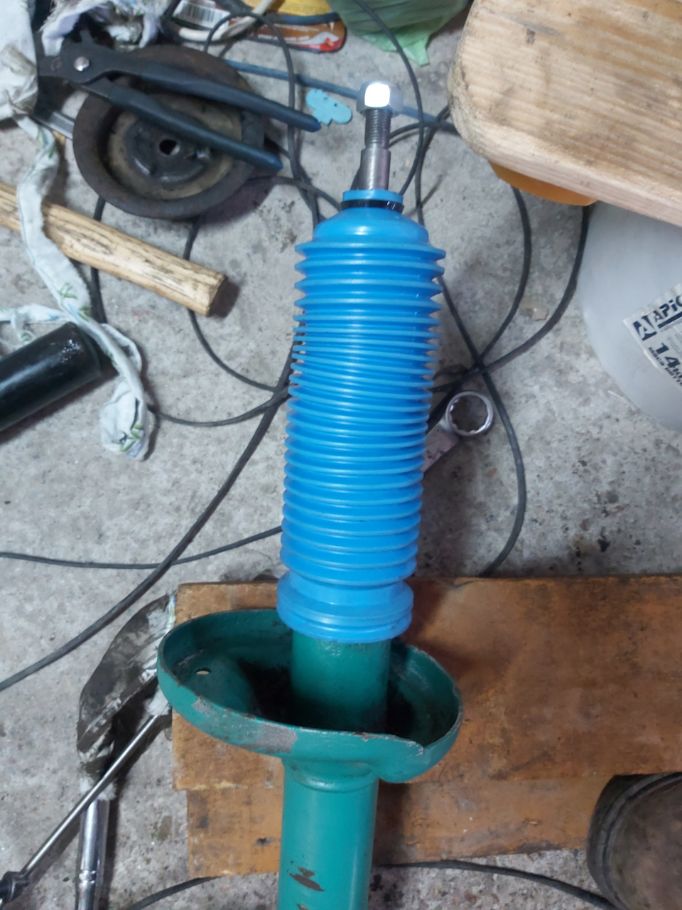 Встановлення Bistein b6 та Eibach pro kit у е30 2