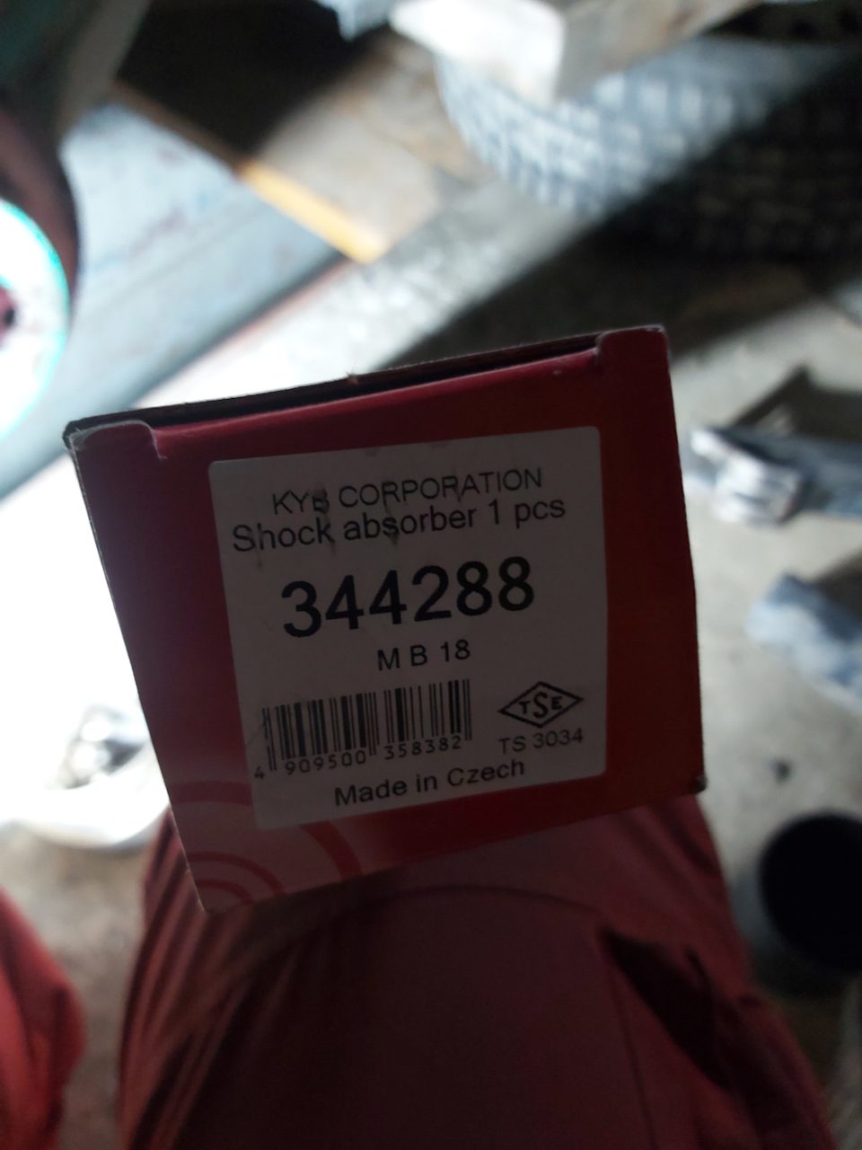 Встановлення задніх амортизаторів від Тойоти в Е30 3