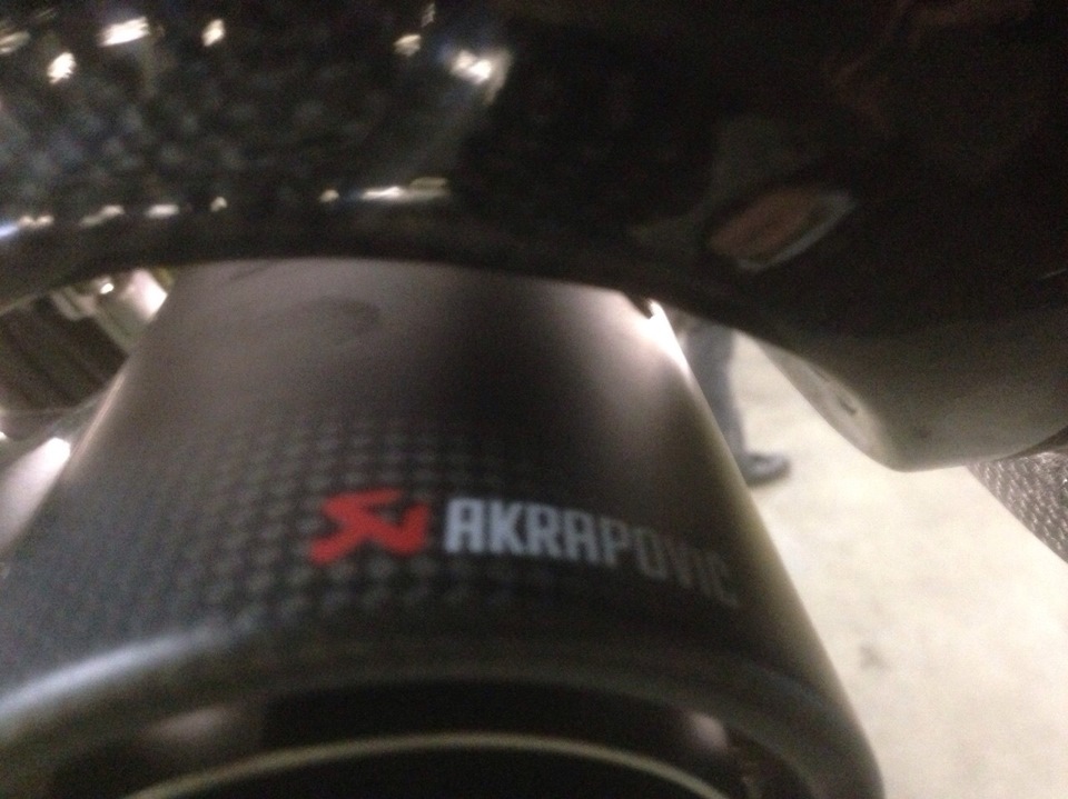 День Akrapovič 4