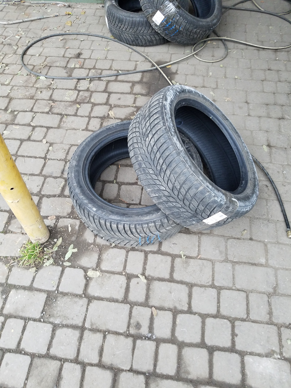 R17 225 50 Bridgestone LM-32s 1