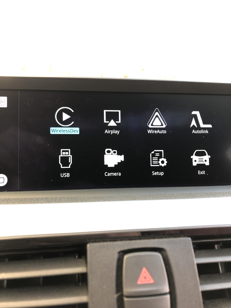 CarPlay для бідних. Або як я вирішив не витрачатися на Evo 5