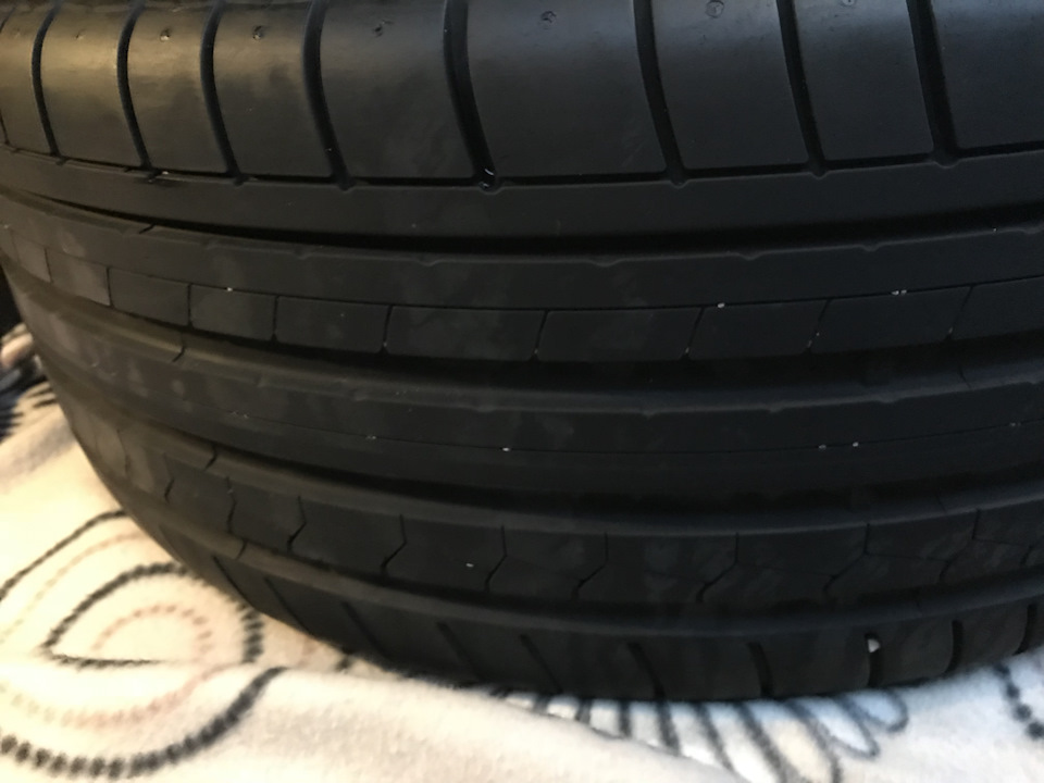 Продам резину 245/50 R18 2