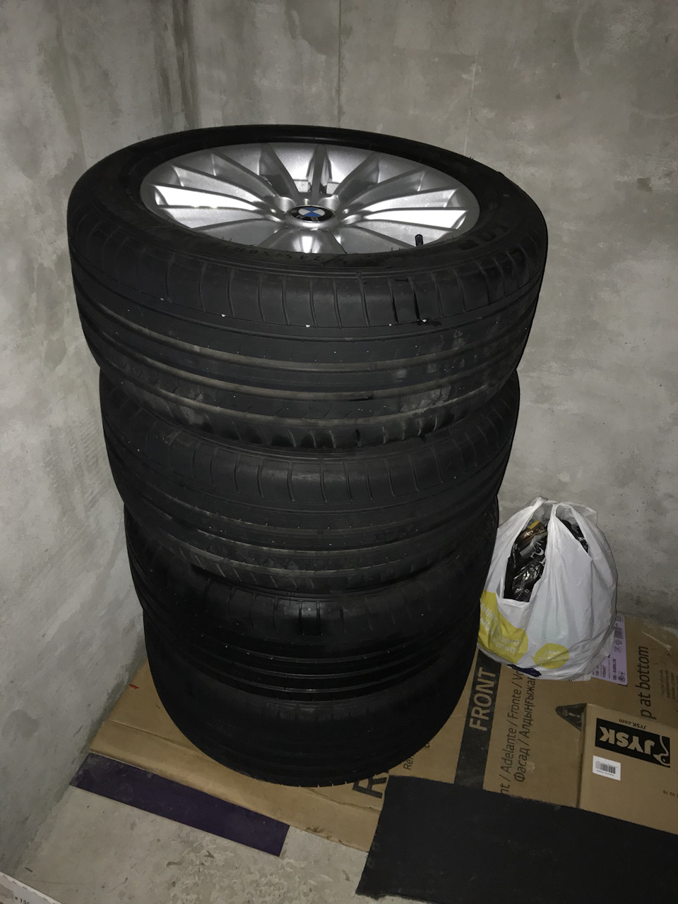 Продам резину 245/50 R18 3