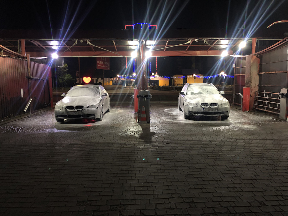 Катнули нічним містом. 3