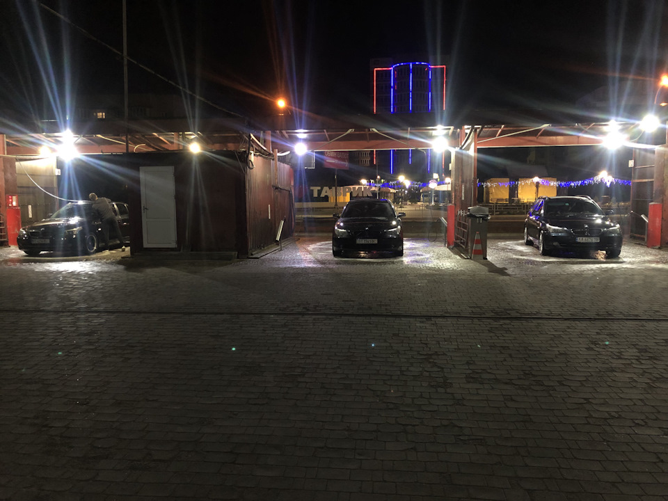 Катнули нічним містом. 5