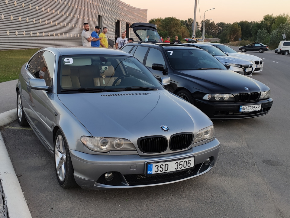 402 метри 2