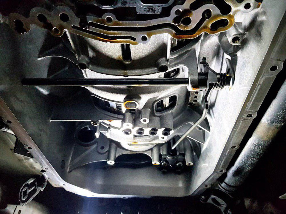 Заміна мастила в АКПП ZF 6HP28X 5