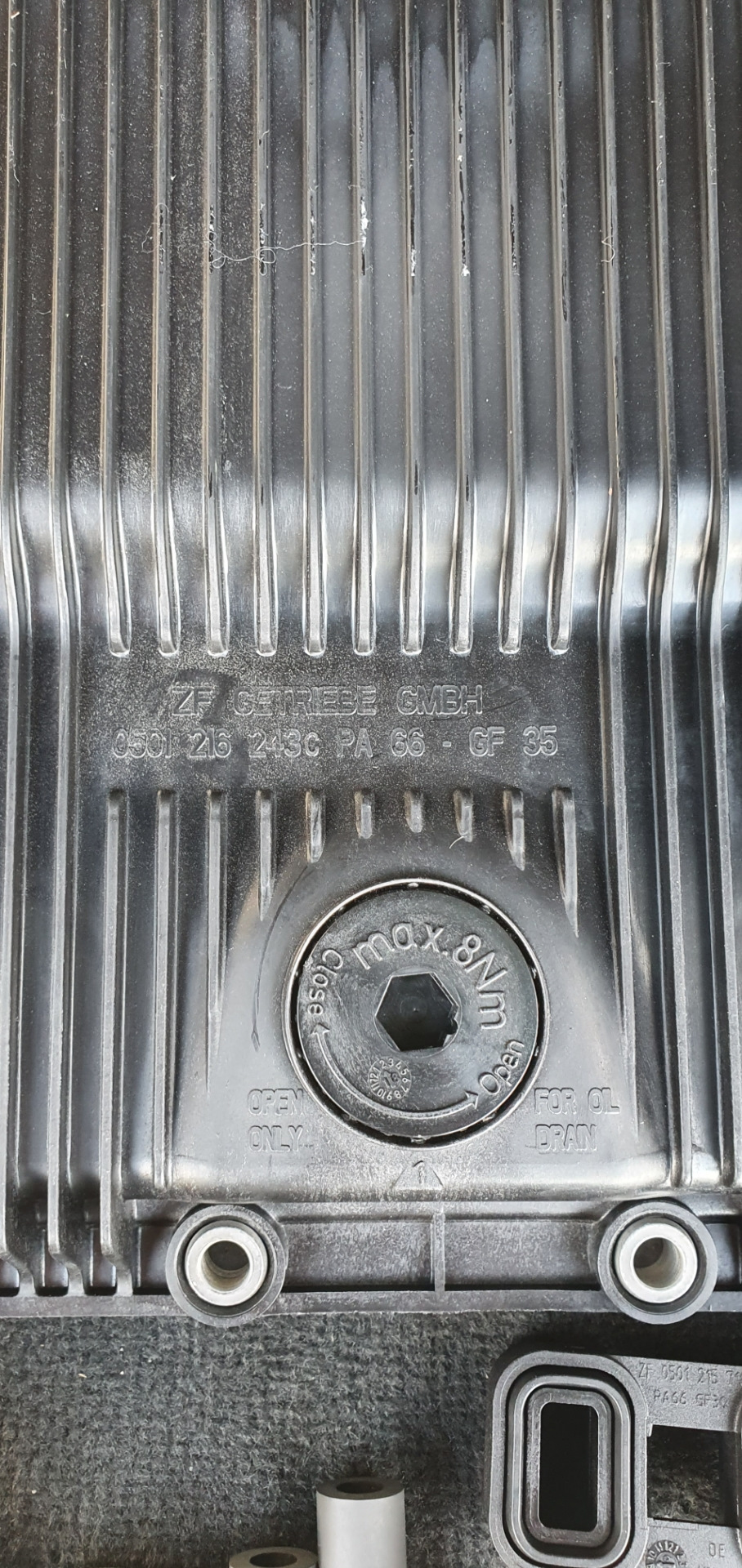Заміна мастила АКПП 6HP28 3