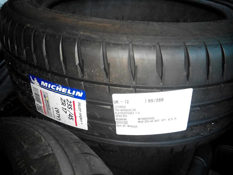 Michelin PILOT SPORT 4 3