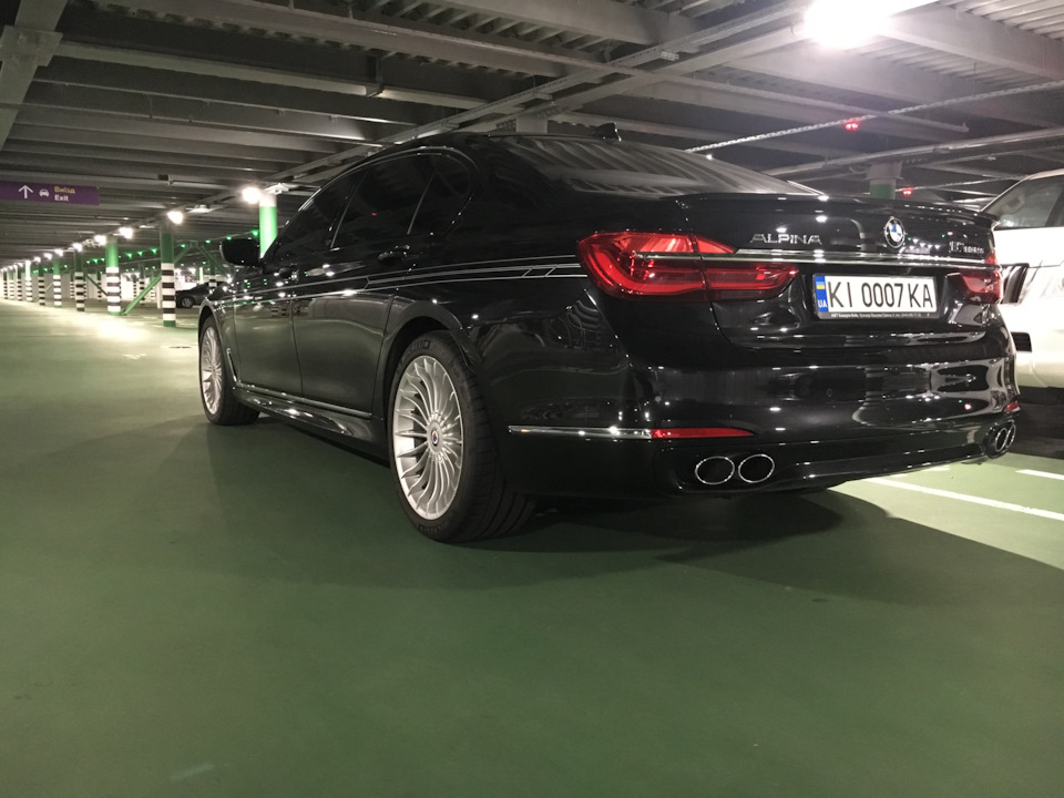 На Alpina B7 # 1 1
