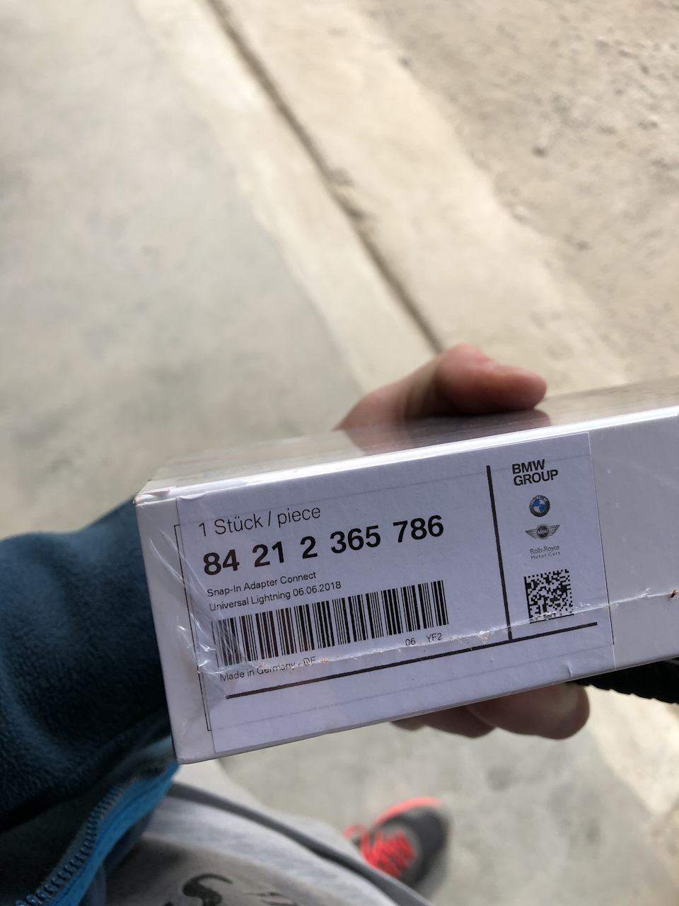 BMW Universal Snap-In Adaptor for iphone 8 і гачки в багажник 3