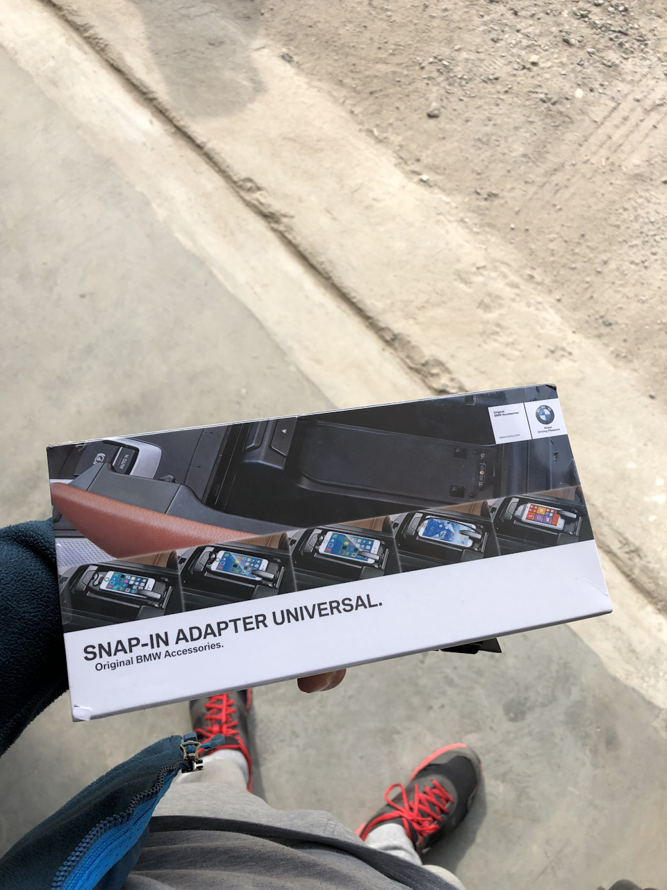 BMW Universal Snap-In Adaptor for iphone 8 і гачки в багажник 2