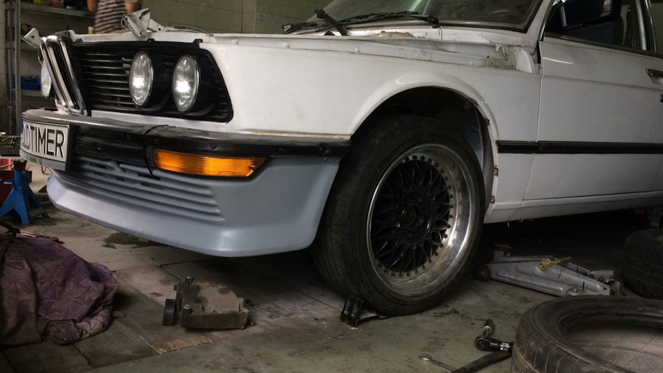 bbs front spoiler e12 4