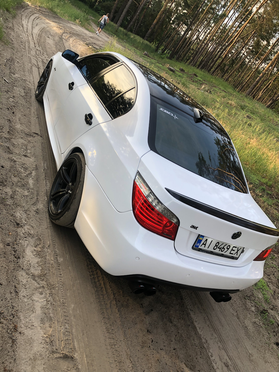 Роздвоєний вихлоп е60 5