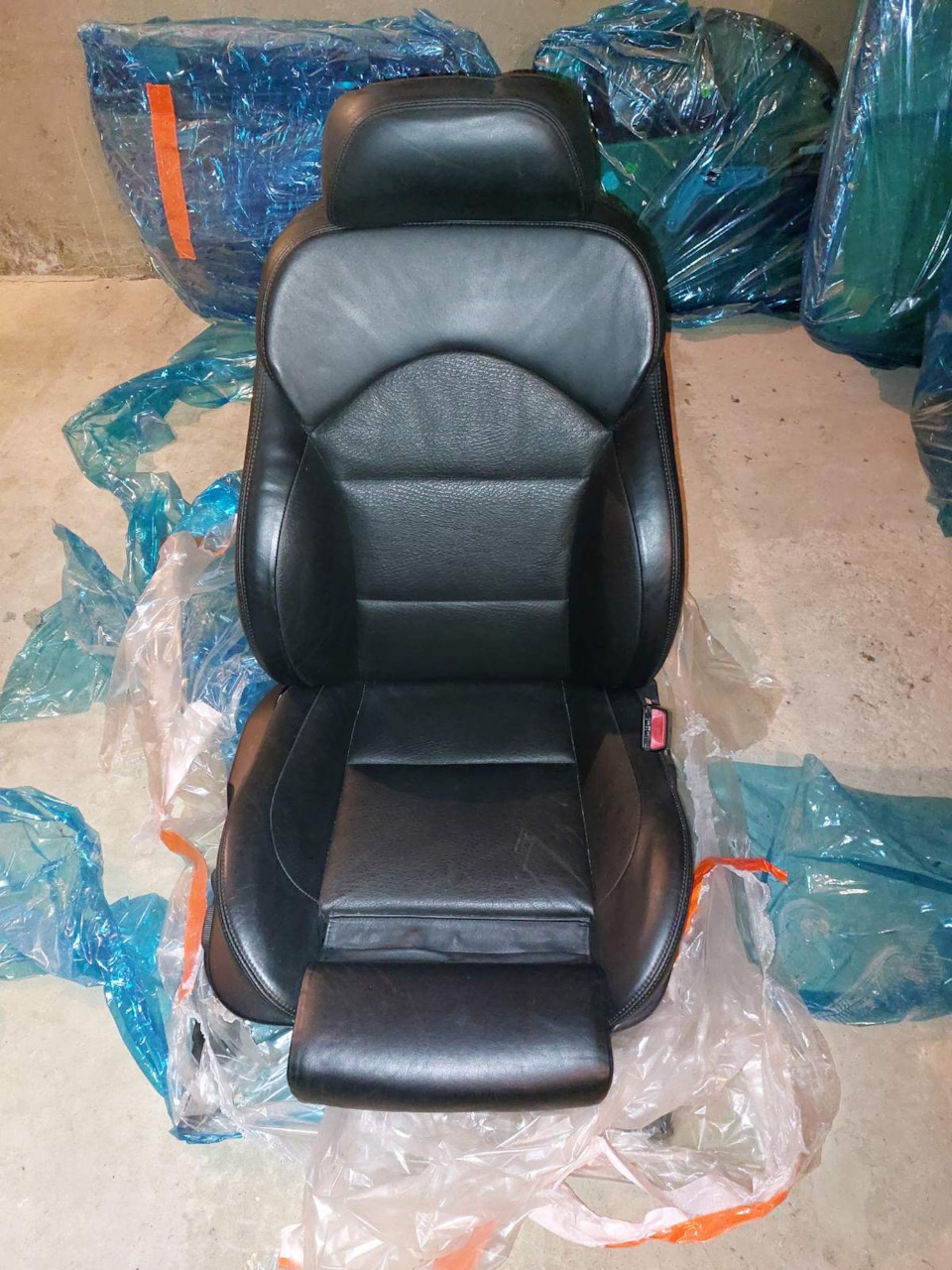 M5 Seats 1