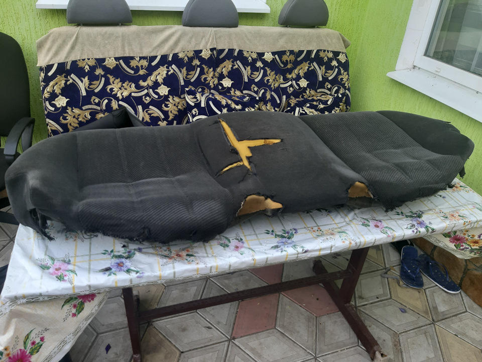 Перетяжка салону е34 своїми руками 1
