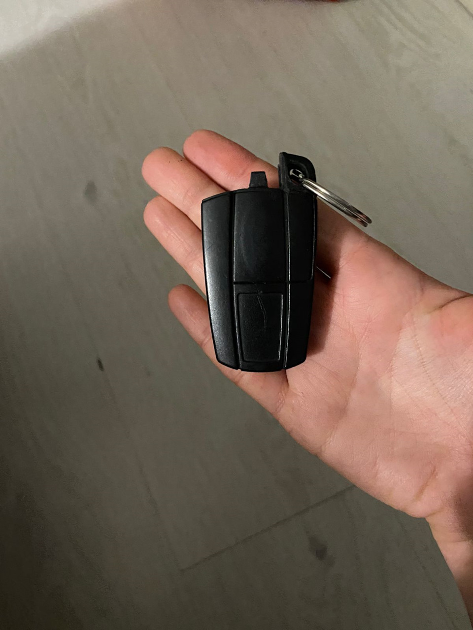 E60 Заміна батареї ключа 2