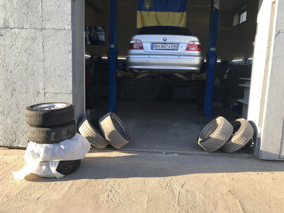 Заміна гальмівних дисків е39 3