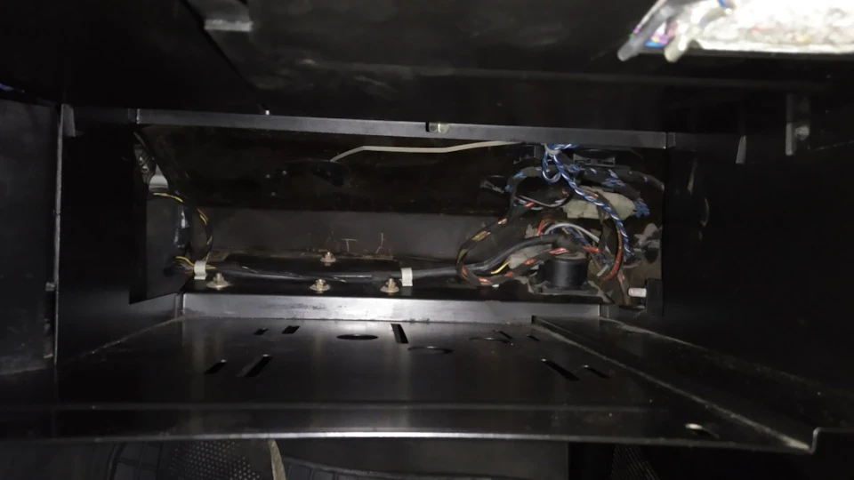 Бардачек BMW e34