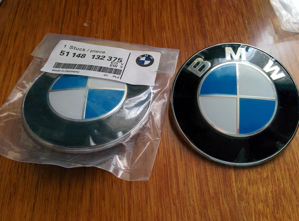 Якісна китайська емблема BMW.