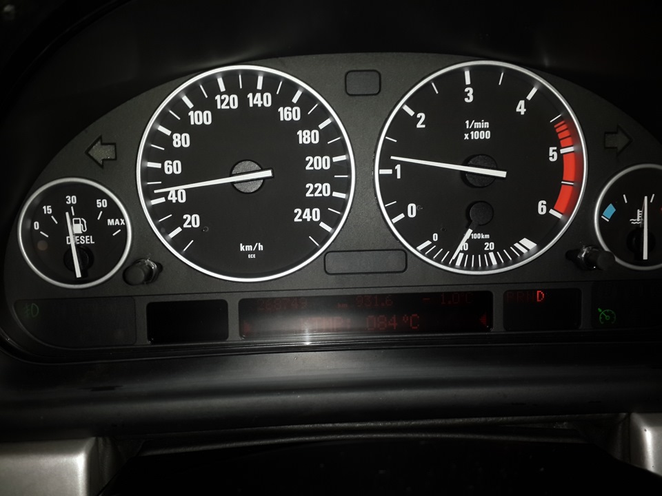 Яка робоча температура двигуна m57d30? 3