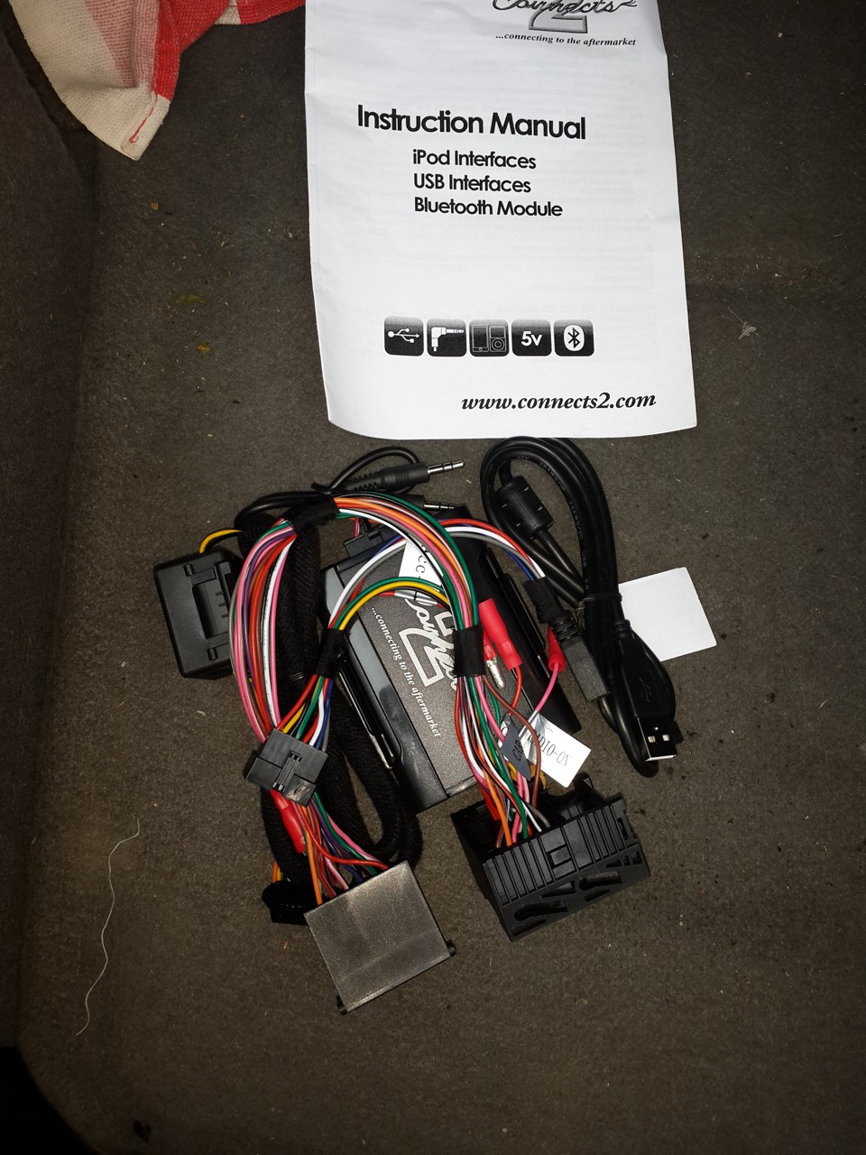 USB, AUX - адаптер CD-чейнджера 3